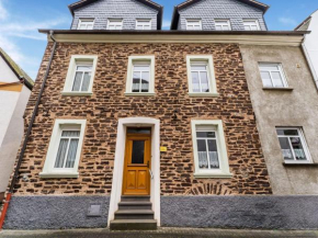 Home for 5 persons in a 1350 years old Mosel town